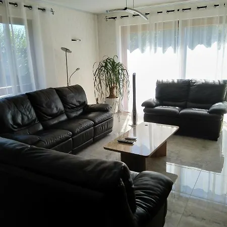 Villa Maison Entiere 5 Adultes A 8 Personnes Verviers